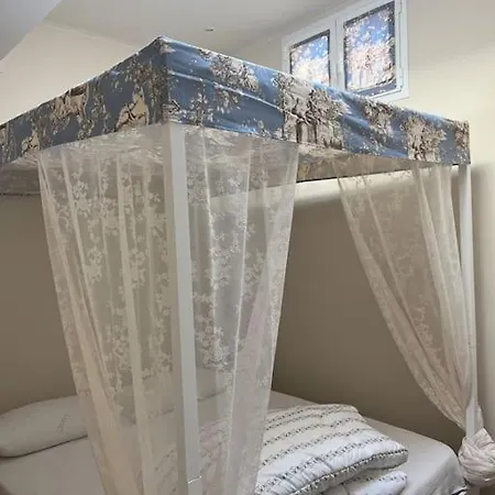 Attico Nel Centro Di דירה *